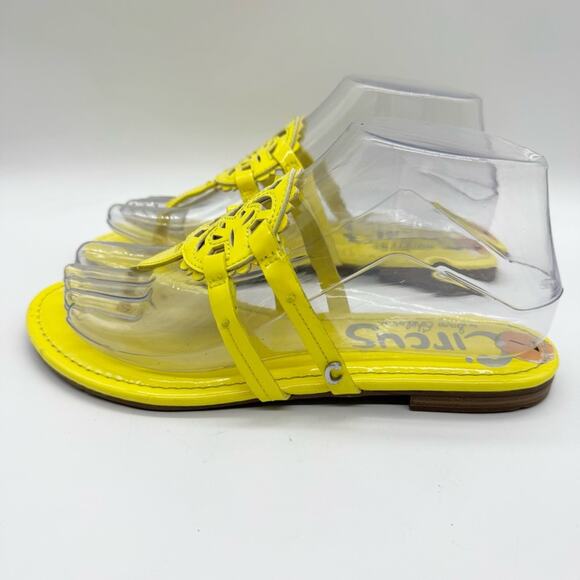 Circus NY by Sam Edelman Canyon Patent Flat Medallion Sandals Bright Yellow Sz 7 - Picture 10 of 15